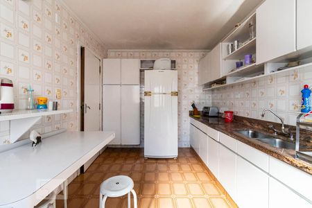 Casa à venda com 283m², 4 quartos e 3 vagas1o. Andar - Cozinha