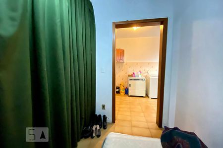 Casa à venda com 270m², 3 quartos e 3 vagas Casa à venda com 270m², 3 quartos e 3 vagasQuarto de serviço
