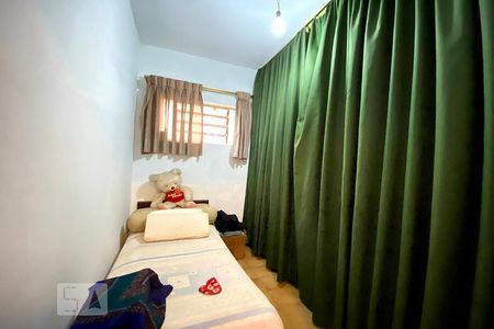Casa à venda com 270m², 3 quartos e 3 vagas Casa à venda com 270m², 3 quartos e 3 vagasQuarto de serviço