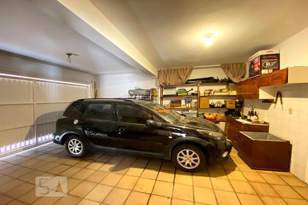 Casa à venda com 270m², 3 quartos e 3 vagas Casa à venda com 270m², 3 quartos e 3 vagasGaragem