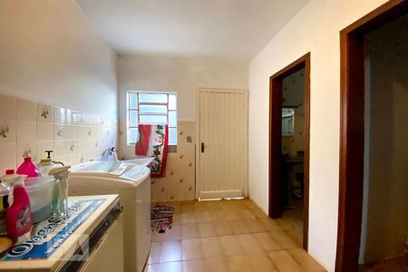 Casa à venda com 270m², 3 quartos e 3 vagas Casa à venda com 270m², 3 quartos e 3 vagasÁrea de Serviço
