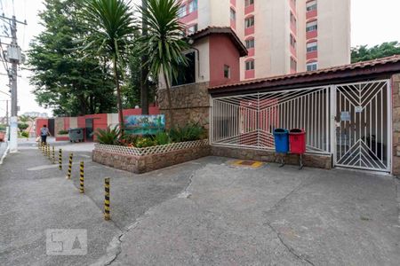Apartamento à venda com 49m², 2 quartos e 1 vaga Apartamento à venda com 49m², 2 quartos e 1 vagaFachada