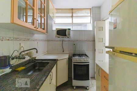 Apartamento à venda com 72m², 2 quartos e sem vaga Apartamento à venda com 72m², 2 quartos e sem vagaCozinha