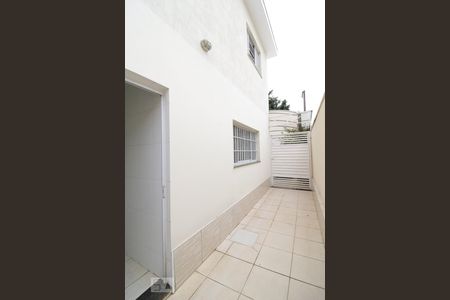 Casa de condomínio à venda com 105m², 3 quartos e 2 vagasArea de serviço