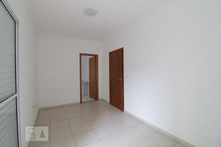 Casa de condomínio à venda com 105m², 3 quartos e 2 vagasSuite 1