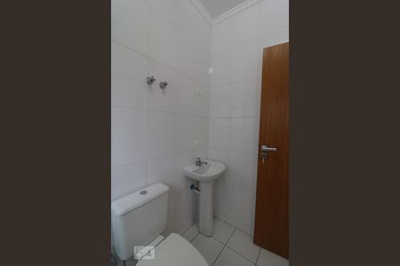 Casa de condomínio à venda com 105m², 3 quartos e 2 vagasBanheiro da Suíte 1