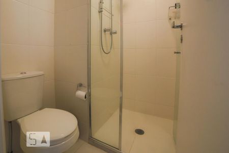 Banheiro de apartamento para alugar com 1 quarto, 49m² em Campo Belo, São Paulo