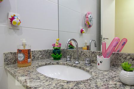 Apartamento à venda com 97m², 3 quartos e 2 vagasBanheiro social