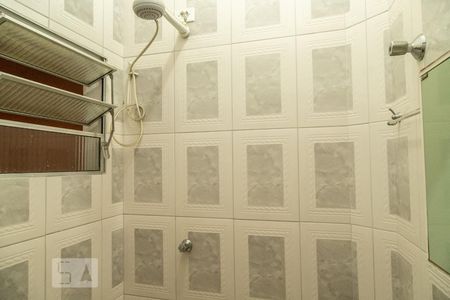 Casa à venda com 300m², 3 quartos e 3 vagasSobrado Fundos - Banheiro da Suíte 1