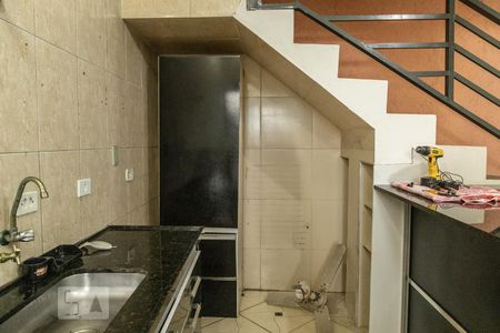 Casa à venda com 300m², 3 quartos e 3 vagasSobrado Fundos - Cozinha