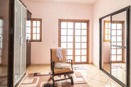 Casa à venda com 300m², 3 quartos e 3 vagasSuíte