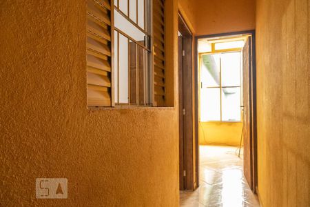 Casa à venda com 300m², 3 quartos e 3 vagasSobrado Fundos - Corredor