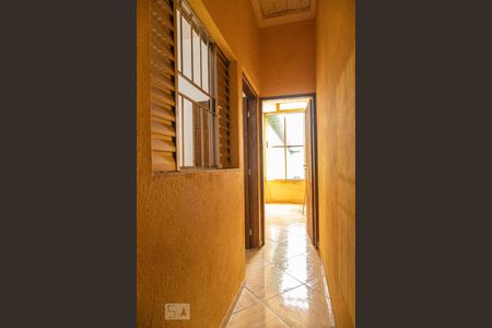 Casa à venda com 300m², 3 quartos e 3 vagasSobrado Fundos - Corredor