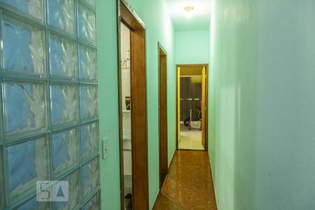 Casa à venda com 300m², 3 quartos e 3 vagasCorredor