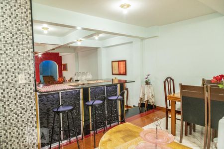 Casa à venda com 300m², 3 quartos e 3 vagasCozinha