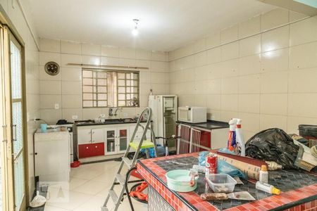 Casa à venda com 300m², 3 quartos e 3 vagasCozinha 2