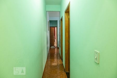 Casa à venda com 300m², 3 quartos e 3 vagasCorredor