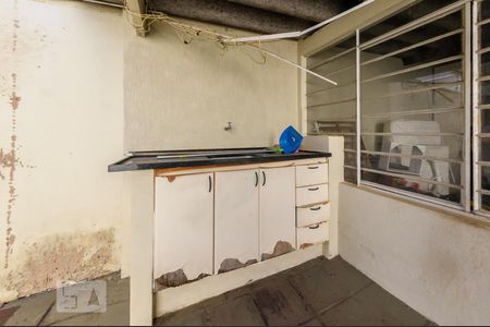 Casa à venda com 500m², 4 quartos e 4 vagas Casa à venda com 500m², 4 quartos e 4 vagasQuintal