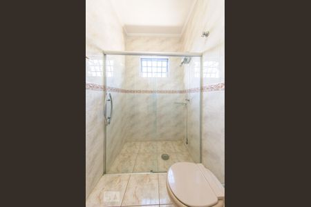 Casa à venda com 500m², 4 quartos e 4 vagas Casa à venda com 500m², 4 quartos e 4 vagasBanheiro Social