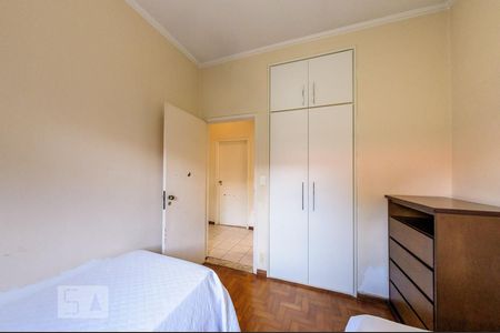 Casa à venda com 500m², 4 quartos e 4 vagas Casa à venda com 500m², 4 quartos e 4 vagasQuarto 2