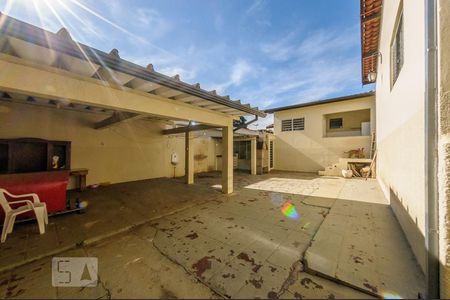 Casa à venda com 500m², 4 quartos e 4 vagas Casa à venda com 500m², 4 quartos e 4 vagasQuintal