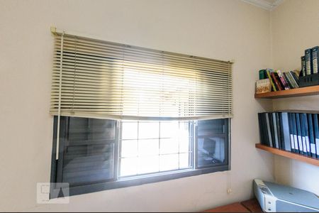 Casa à venda com 500m², 4 quartos e 4 vagas Casa à venda com 500m², 4 quartos e 4 vagasQuarto 1