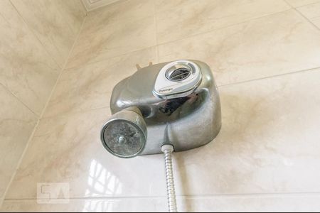 Casa à venda com 500m², 4 quartos e 4 vagas Casa à venda com 500m², 4 quartos e 4 vagasBanheiro Social