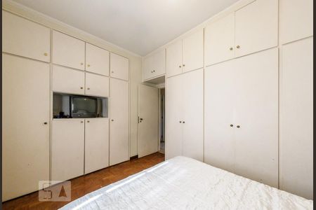 Casa à venda com 500m², 4 quartos e 4 vagas Casa à venda com 500m², 4 quartos e 4 vagasQuarto 4 - Suite 2