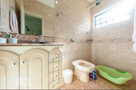 Casa à venda com 500m², 4 quartos e 4 vagas Casa à venda com 500m², 4 quartos e 4 vagasBanheiro - Suite 1