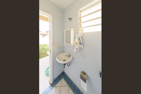 Casa à venda com 500m², 4 quartos e 4 vagas Casa à venda com 500m², 4 quartos e 4 vagasBanheiro de Serviço