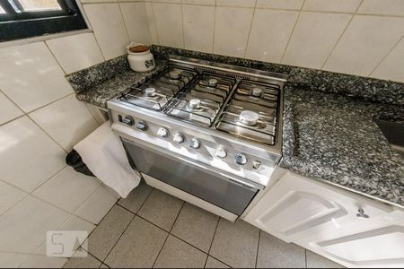 Casa à venda com 500m², 4 quartos e 4 vagas Casa à venda com 500m², 4 quartos e 4 vagasCozinha