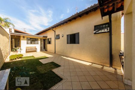 Casa à venda com 500m², 4 quartos e 4 vagas Casa à venda com 500m², 4 quartos e 4 vagasQuintal
