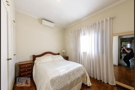 Casa à venda com 500m², 4 quartos e 4 vagas Casa à venda com 500m², 4 quartos e 4 vagasQuarto 4 - Suite 2