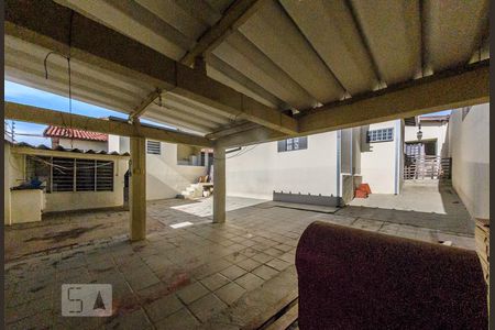 Casa à venda com 500m², 4 quartos e 4 vagas Casa à venda com 500m², 4 quartos e 4 vagasQuintal