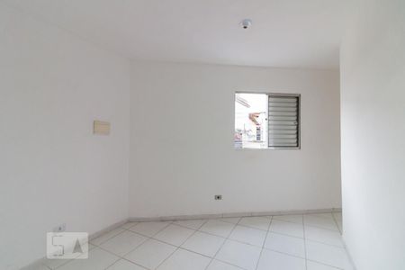 Quarto de casa para alugar com 1 quarto, 35m² em Jardim Dourado, Guarulhos