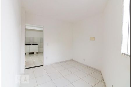 Quarto de casa para alugar com 1 quarto, 35m² em Jardim Dourado, Guarulhos