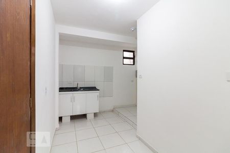 Cozinha de casa para alugar com 1 quarto, 35m² em Jardim Dourado, Guarulhos