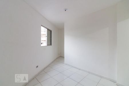 Quarto de casa para alugar com 1 quarto, 35m² em Jardim Dourado, Guarulhos