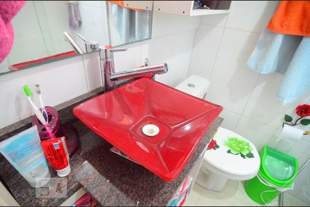 Casa à venda com 70m², 2 quartos e 1 vagaBanheiro Quarto 1