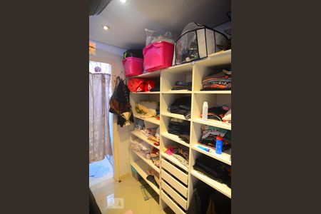 Casa à venda com 70m², 2 quartos e 1 vagaCloset