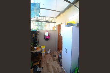 Casa à venda com 70m², 2 quartos e 1 vagaÁrea de serviço