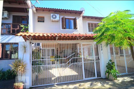 Casa à venda com 70m², 2 quartos e 1 vagaFachada