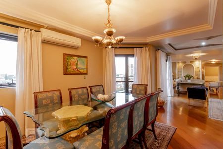 Apartamento à venda com 500m², 5 quartos e 5 vagas Apartamento à venda com 500m², 5 quartos e 5 vagasSala de Jantar