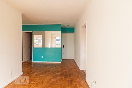 Sala de apartamento para alugar com 2 quartos, 63m² em Passo da Areia, Porto Alegre