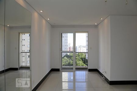 Sala de apartamento à venda com 3 quartos, 68m² em Jardim Londrina, São Paulo