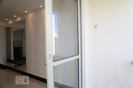 Varanda da Sala de apartamento à venda com 3 quartos, 68m² em Jardim Londrina, São Paulo