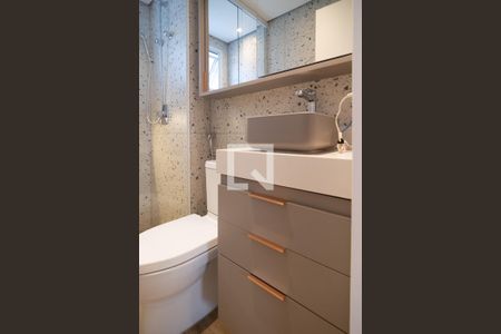 Apartamento à venda com 103m², 2 quartos e sem vaga Apartamento à venda com 103m², 2 quartos e sem vagaBanheiro