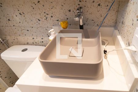 Apartamento à venda com 103m², 2 quartos e sem vaga Apartamento à venda com 103m², 2 quartos e sem vagaBanheiro