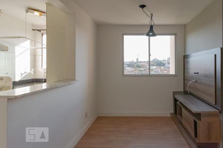 Sala de apartamento para alugar com 3 quartos, 60m² em Jardim Nova Europa, Campinas