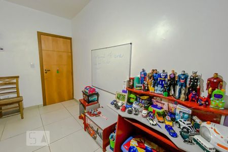 Casa à venda com 133m², 3 quartos e 2 vagasQuarto
